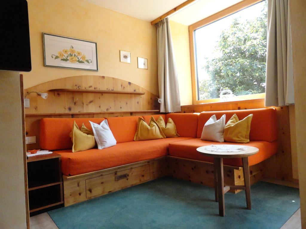 Residence Intica San Candido Kültér fotó